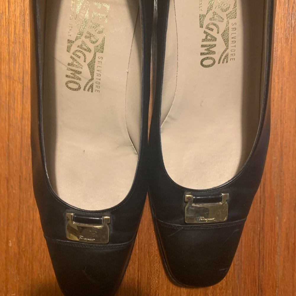 Salvatore Ferragamo low pump